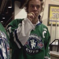 so can your fav & follow @frickfrxkstyles bc i love you so much