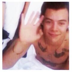 free follow from @unitedhes go follow her :) x