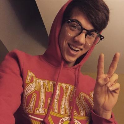 Met Taylor Caniff 11-19-14 / Taylor Caniff is forever #1 and always will be