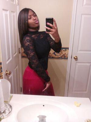 Less friends , more money ! Black & Hawaiian . Follow me on insta x_lovelexiss