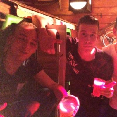 hanssiie's profile picture. Love the world @dicesthe