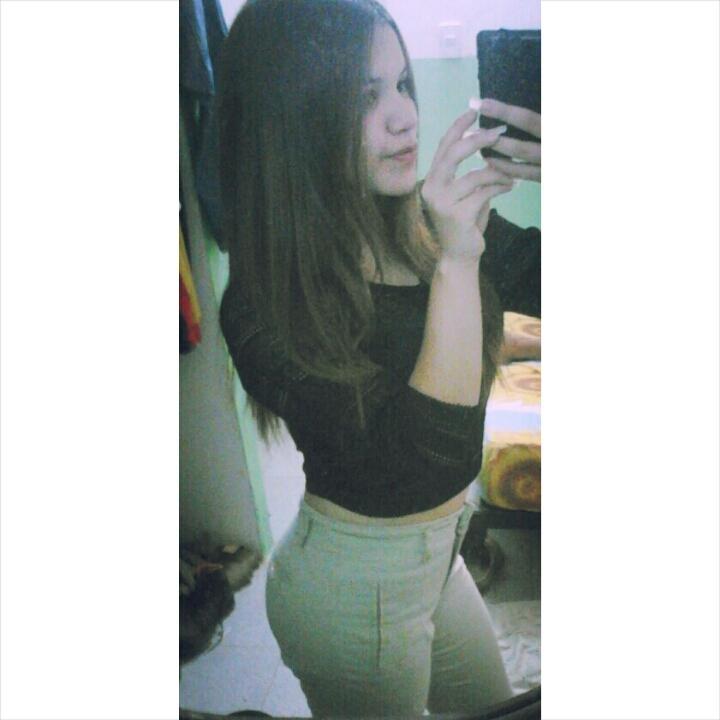 Instagram : estephany_paola