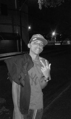 Escolha sempre o que te faça feliz.Pois a felicidade é o caminho da paz.    Facebook: 100003060345259@facebook.com whats 14 997820694