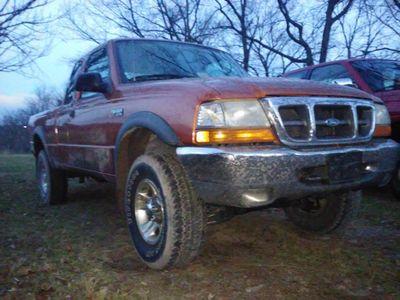 country 
love muddling 
huntin
fishing
racing