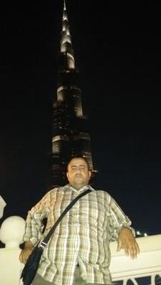 لو رأيت الكل يمشي عكسك لا تتردد امشِ حتى لو أصبحت وحيدًا، فالوحدة خيرٌ من أن تعيش عكس نفسك لإرضاء غيرك٠