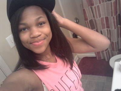 miaa__ xx Christian xx Follow mee xx Track