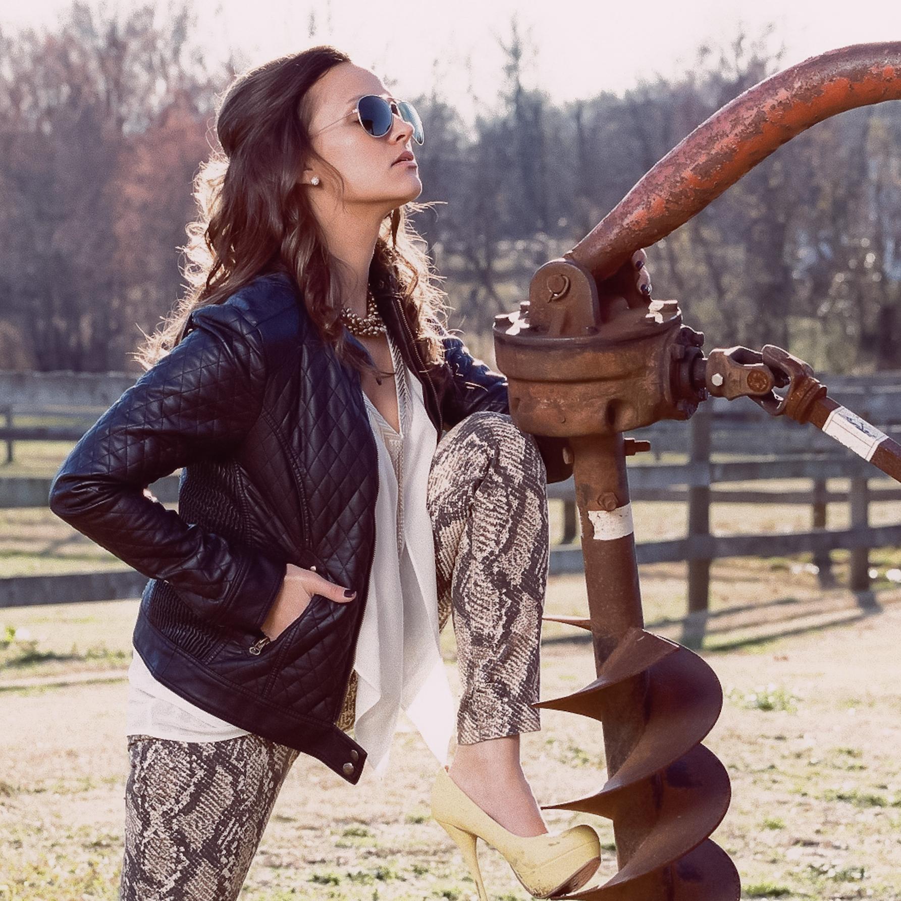 | Merrydale, Louisiana | Adventurer | Southern Girl |