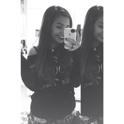 ✌️ @nicolefornari