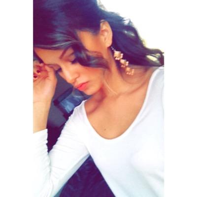 KareiMenore's profile picture. ♡ Quality over Quantity ♡ Main Focus: School, rent, and family.