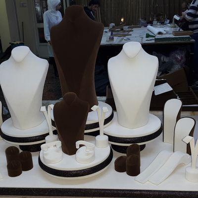 asirdecor's profile picture. 