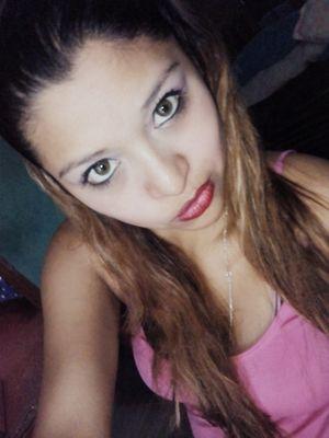 #followbackseguro; Me sigues te sigo. C: soy fan de #Alex Hoyer no te dejes engañar su twitter official---@hoyerofficial siguelo 3