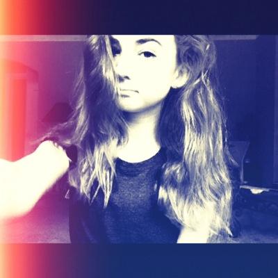 avaahorvath's profile picture. i like bands, they kinda suck