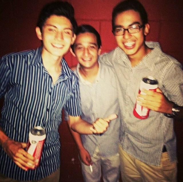 ling-ling.                             Instagram : kevinsalinas95