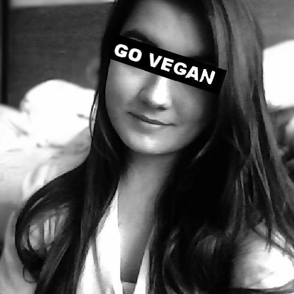 VeganWave's profile picture. étudiante de 19 ans. fan de séries, de bouffe vegan, d'architecture et d'Emma Watson