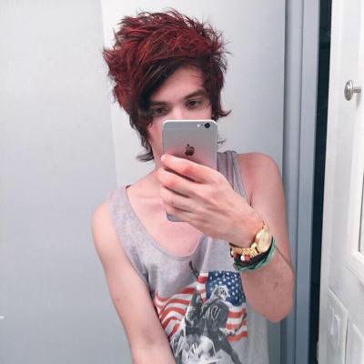 ✧*･ﾟroses are red, violets are blue, Alex Ramos, is better than you✧*･ﾟ