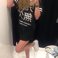 BaraliRP's profile picture. the island where celebrities went to get away from the fame and live their lives normally. @/DM to join.