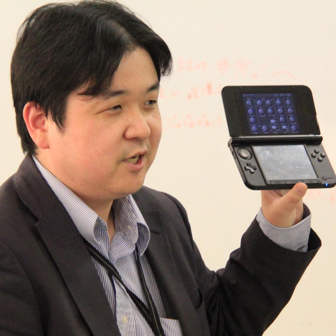 シンセおじさん、小難しいことを考えるおじさん。学校でKORG Gadget for Nintendo Switchを用いた作曲ワークショップしたり。最近は雀魂おじさんにもなっちゃってます。
