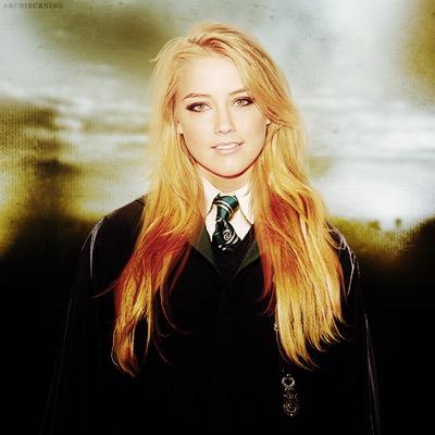 // |Lilith| The Crowned Queen of Hell. Mother to /all/ Warlocks & Demons (TMI/ID) // Slytheirn Prefect Daughter of Bellatrix (HPRP) //