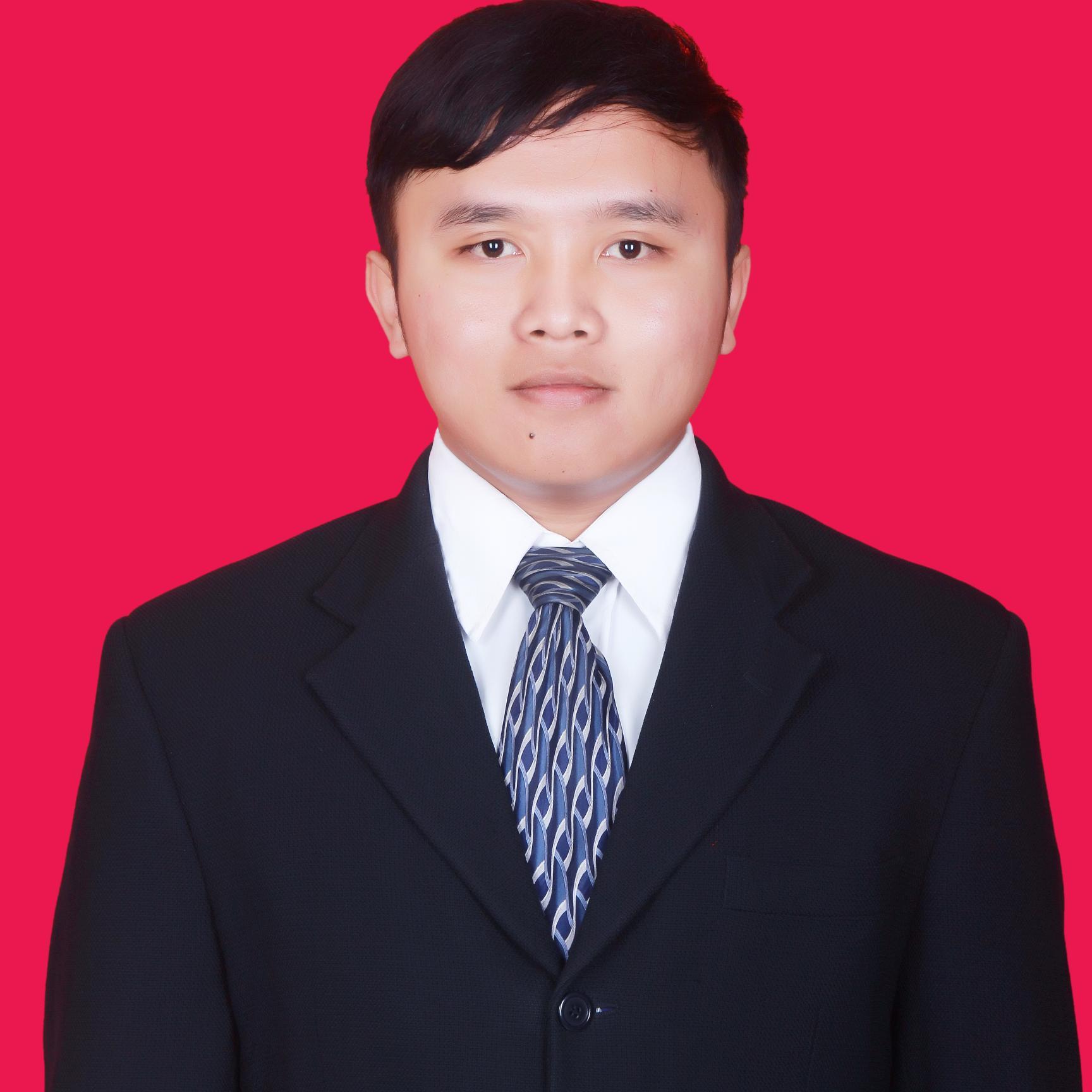 Humanis, Idealis dan Fantastis