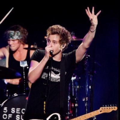 5sos___x's profile picture. 