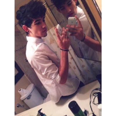 nvronurmind's profile picture. normal people scare me