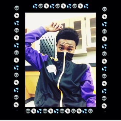 kvngfamee's profile picture. IM CHILLIN'