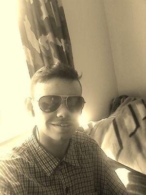 yoyo love this world and it will love you and world is god hana later I love singing rapping to