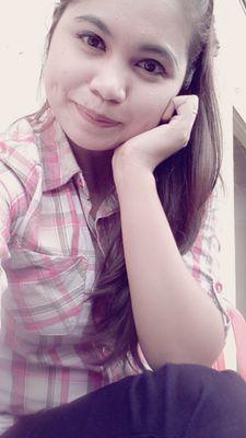 daughter of en rahman and puan rohayahte, im already taken by my gula2 hati mr syakir , be my friend or be my enemy , I will accept whatever you want to be .
