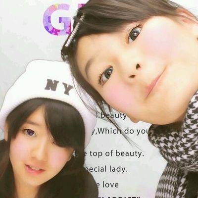 まほっちゃん、はじめしゃちょーが好きです。はい。笑/スマホ買ったらYouTube活動ガンバります(´∀`)/今も少し動画アップしてるので、見てくださーい 。/東京住み。/中２。/よろしくです(´∀`)