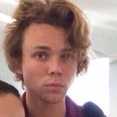 hi cutie, go follow @deepthroatmuke and ask for a follow back