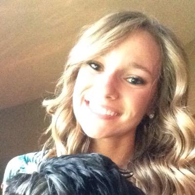 sarbearthomas's profile picture. 