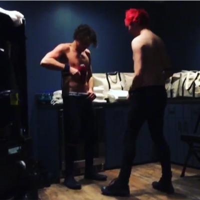 i probaby love 5sos more than you. can we talk about calum's hair?
