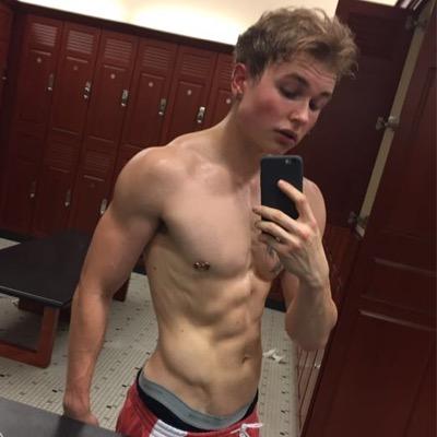 weloveklokus's profile picture. Nick is love Nick is life
FOLLOW IF KLOKUS MAKES YOU TINGLE