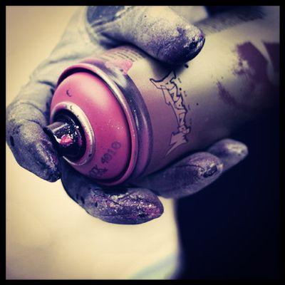 AleckyCustoms's profile picture. Graffiti, Hip Hop, and Skating.  IG:AleckyCustoms                                     #ALWolfpack