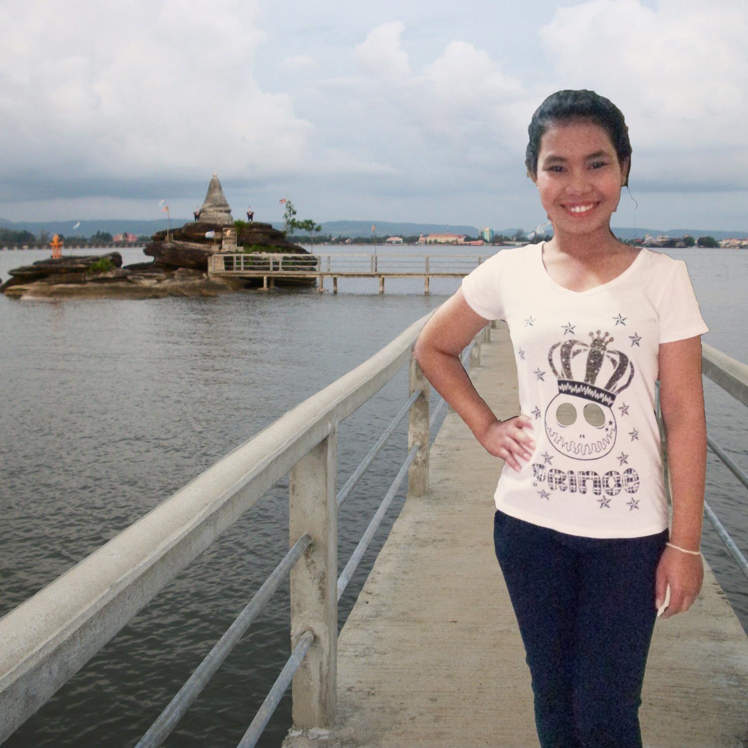 sreymom19's profile picture. Cambodia want peace, Thai want war.