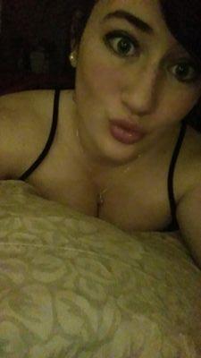 Hookah, school, all nighters, parties, and not giving a shit = this 18 year old:)
