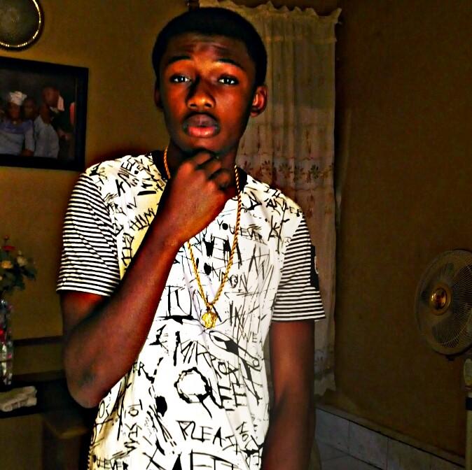 Am micheal by name... full time 9ja boy...follow4follow is my motto..