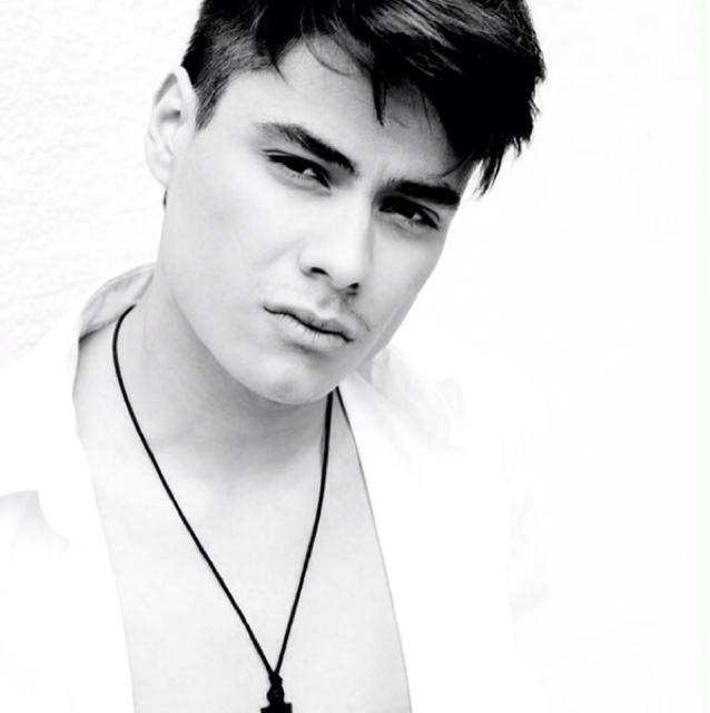 When you see me; know that's all me, I'm not kept, I do the keeping. #CommittedTo @SassyGinger_ (18+ MC | RP | TWI)