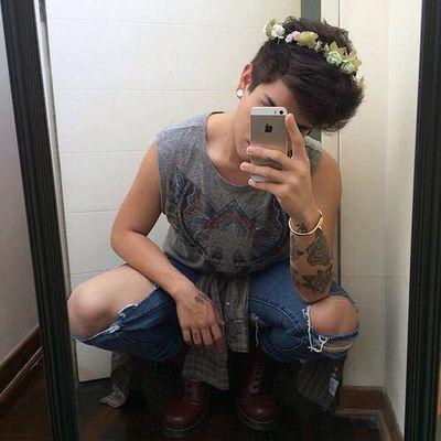 LARRY IS REAL PUTOS