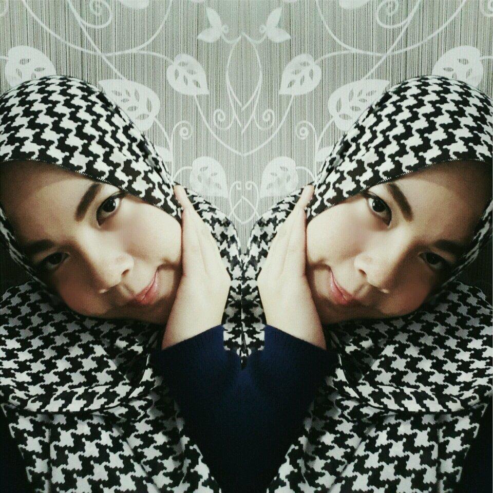 Indonesian Sundanese Half Aceh Kinda Chinese. Est.1994.