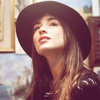 Cassandra Gold (@adarkbookworm) 's Twitter Profile