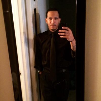 Driven.Educated.Young black professional. #Teamprofessionalblackmen *Tatted and Pierced* #TeamIPhone5 Follow.. I follow back!!!