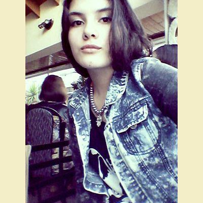 soy jugadora de hockey, soy belieber hace 4años fui al believe tour el 9 de noviembre y nunca me voy rendir en cumplir mis sueños,Believe and Never Say Never