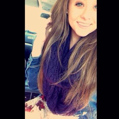 Living the city life but will always be a country girl at heart

New profile since my ex is a douche and changed my password and email.