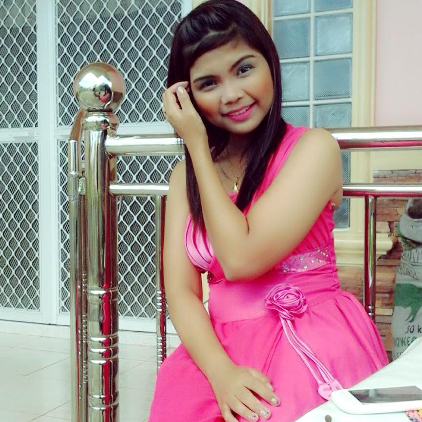 kumukuha ng kursong Business Administration sa DWCC..