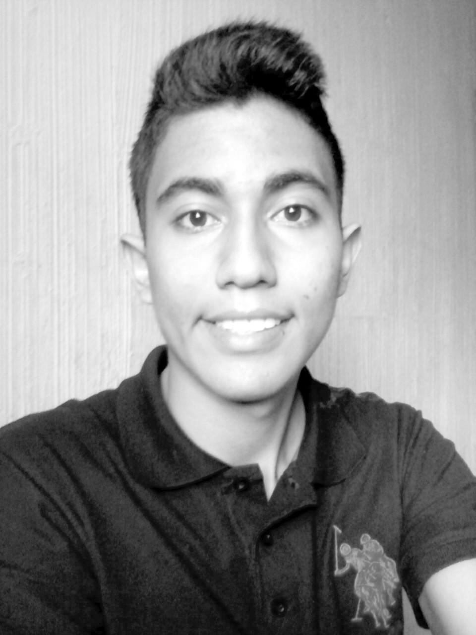 KikeFlores__'s profile picture. AV.