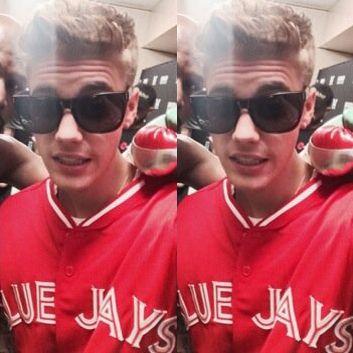 neversaynever7_'s profile picture. 