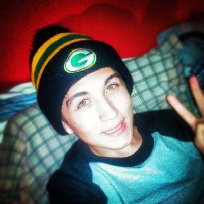 _HippieViibez's profile picture. Sunshine Seeker ☀~ California Hippie ✌~ SoCal ~ Off-Roading ~ Barefoot Wandering ~ Beach Bum ~ Surfer & Long Boarder ✌~ Flower Child