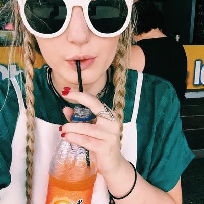 17/hip hop dancer