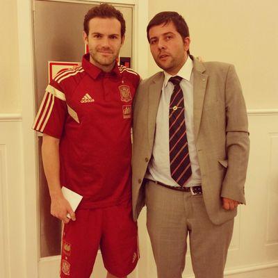 Periodista, entrenador, árbitro, organizador de eventos y amigo de mis amigos y amante de ti . intagram: @eloyto10